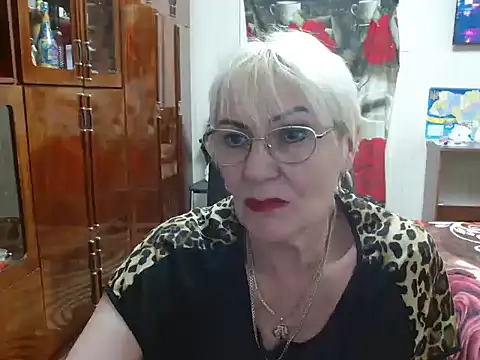 JenaCheim online show from March 7, 8:33 pm