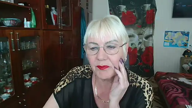 JenaCheim online show from May 4, 6:53 am