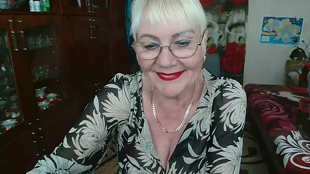 JenaCheim online show from May 5, 5:26 am