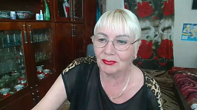 JenaCheim online show from May 11, 6:08 am