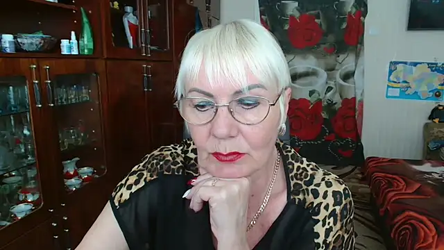 JenaCheim online show from May 15, 6:42 am