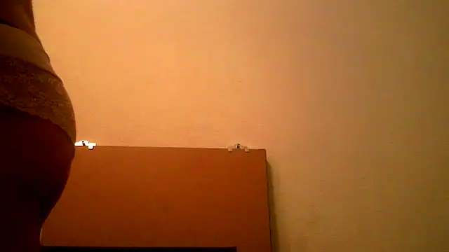 Snapshot of AthleticWomenizer2 chatting on September 29, 5:51 pm AthleticWomenizer2 online show from September 29, 5:51 pm