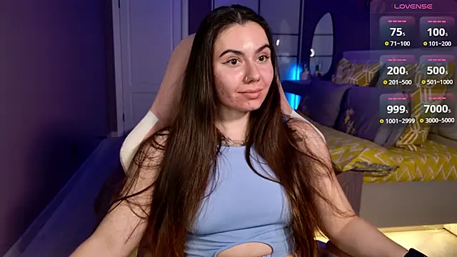 Foxohlove online show from October 8, 6:05 pm