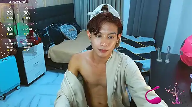 Snapshot of WildestTwink chatting on March 9, 7:37 pm WildestTwink online show from March 9, 7:37 pm