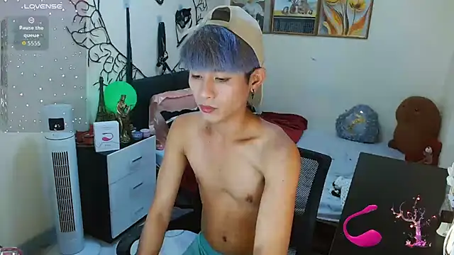 Snapshot of WildestTwink chatting on September 11, 3:56 pm WildestTwink online show from September 11, 3:56 pm