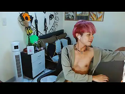 WildestTwink online show from October 8, 5:43 pm