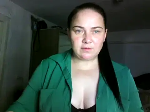 Snapshot of TammyAh chatting on December 2, 8:33 pm TammyAh online show from December 2, 8:33 pm
