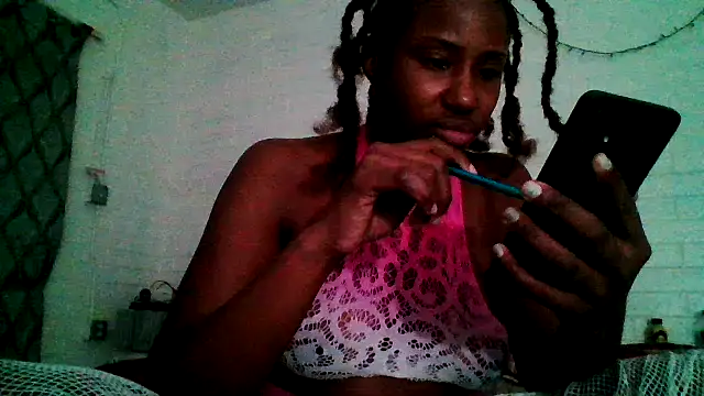 Xochillovemoney2 online show from March 10, 8:15 am