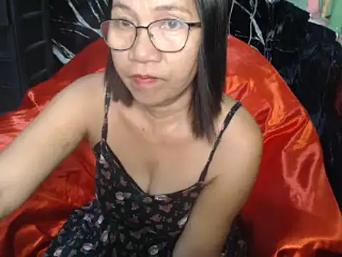 ASIANDOLLY4U online show from May 4, 9:55 pm