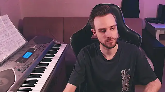 Snapshot of Sweetparker chatting on November 13, 6:40 pm Sweetparker online show from November 13, 6:40 pm