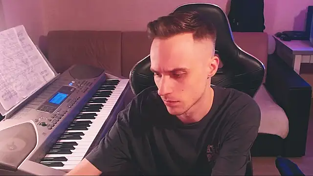 Snapshot of Sweetparker chatting on February 7, 7:39 pm Sweetparker online show from February 7, 7:39 pm