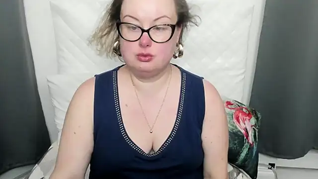 dirtyBonnie online show from February 9, 5:22 am