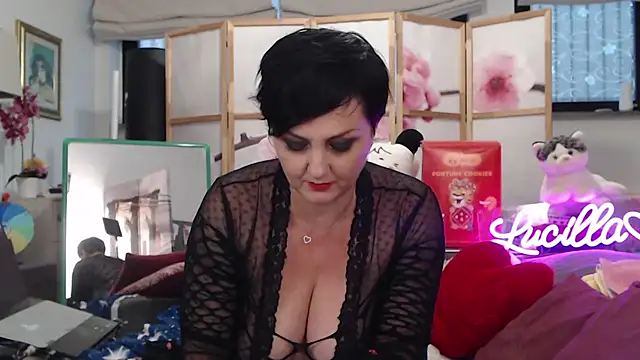 Snapshot of lucillabollente chatting on September 22, 4:20 pm lucillabollente online show from September 22, 4:20 pm