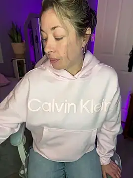  NinaLuvSins  online show from March 6, 5:20 pm