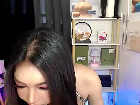 AsianMariaTs online show from February 1, 9:11 am