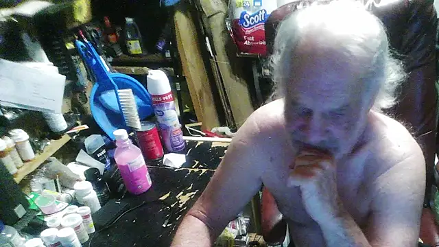 russtee online show from January 10, 6:31 pm