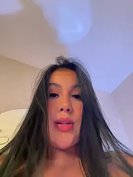 Snapshot of adrianalobo chatting on February 12, 1:09 am adrianalobo online show from February 12, 1:09 am