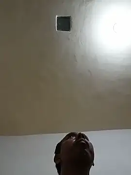 Snapshot of desnudo_Sexoxo chatting on December 17, 4:23 am desnudo Sexoxo online show from December 17, 4:23 am