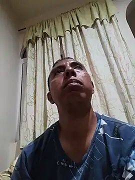 Snapshot of desnudo_Sexoxo chatting on December 30, 11:28 pm desnudo Sexoxo online show from December 30, 11:28 pm