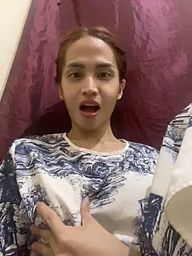 Snapshot of _FoxyFlair chatting on November 5, 5:02 pm FoxyFlair online show from November 5, 5:02 pm