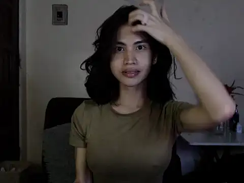 Snapshot of _FoxyFlair chatting on April 3, 8:29 pm FoxyFlair online show from April 3, 8:29 pm