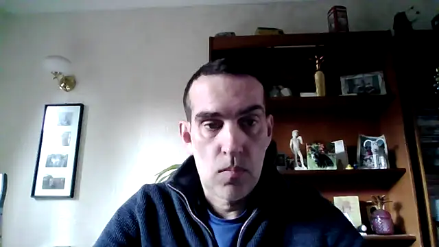 joegalea online show from April 3, 4:16 pm