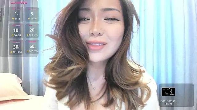 Snapshot of SaliUong chatting on March 29, 4:56 am SaliUong online show from March 29, 4:56 am