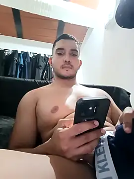 Ricardo hott online show from April 22, 12:24 am