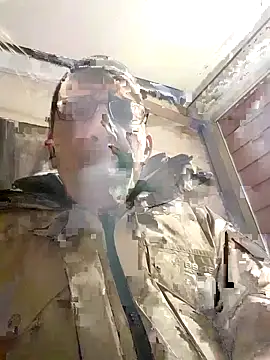 Snapshot of dick81 chatting on January 12, 3:45 am dick81 online show from January 12, 3:45 am