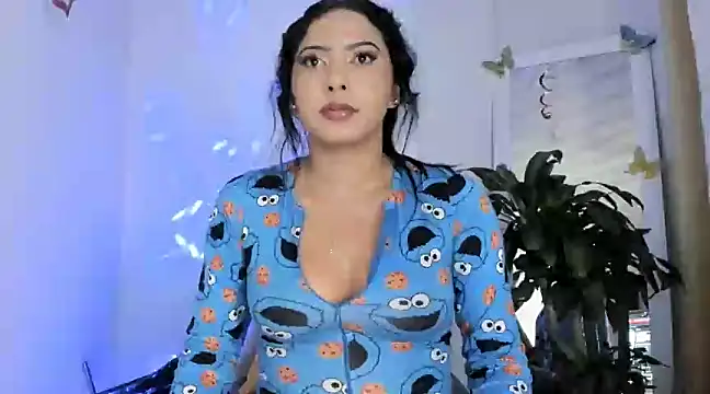 kirasofia online show from February 28, 4:10 am
