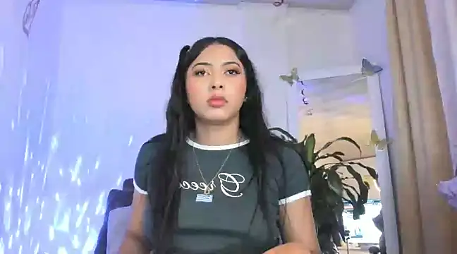 kirasofia online show from March 4, 5:32 am