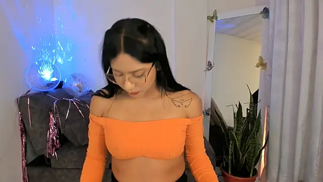 kirasofia online show from September 13, 5:51 am