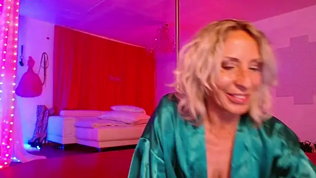 Sweet-Ginger online show from April 7, 3:23 pm