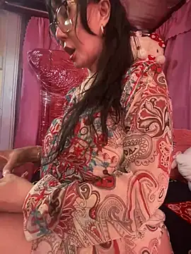 sweetieme online show from December 22, 2:28 am