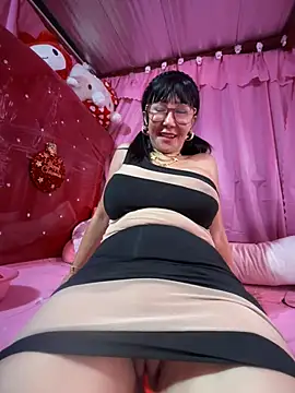 sweetieme online show from January 1, 3:45 am