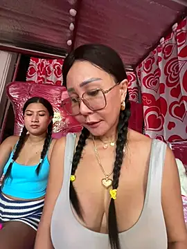 sweetieme online show from May 9, 1:55 am