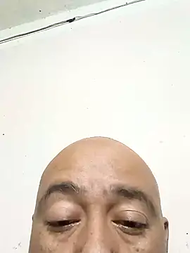 GeorgeVergaGrues online show from December 21, 2:41 am