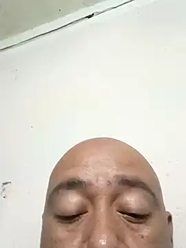 GeorgeVergaGrues online show from January 13, 2:07 am