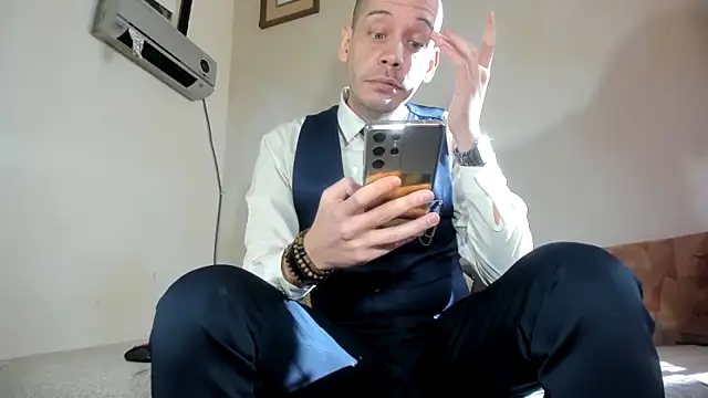 viraglaci18xh online show from February 27, 1:00 pm