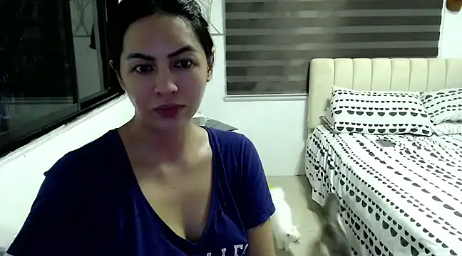 Mercedez Cabral online show from December 25, 12:58 pm