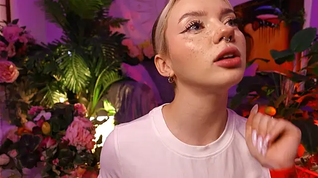 KristaBrooks online show from February 1, 6:29 pm