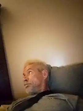 Snapshot of Biknight chatting on September 27, 9:58 am Biknight online show from September 27, 9:58 am