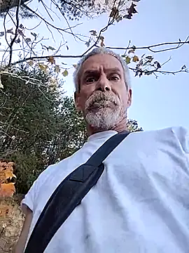 Snapshot of Biknight chatting on October 21, 2:40 pm Biknight online show from October 21, 2:40 pm