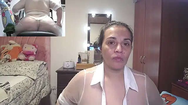 Snapshot of zoe_hotxxx chatting on March 23, 1:48 pm zoe hotxxx online show from March 23, 1:48 pm