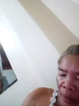 Snapshot of sexylizzy4u chatting on January 22, 1:11 pm sexylizzy4u online show from January 22, 1:11 pm