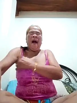 Snapshot of sexylizzy4u chatting on January 26, 12:01 pm sexylizzy4u online show from January 26, 12:01 pm