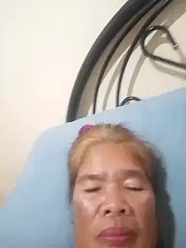 Snapshot of sexylizzy4u chatting on February 5, 12:17 pm sexylizzy4u online show from February 5, 12:17 pm