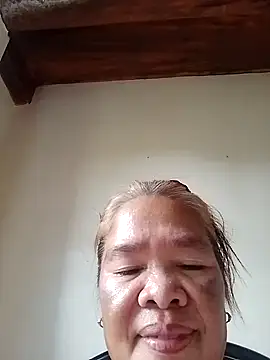 Snapshot of sexylizzy4u chatting on February 9, 1:11 am sexylizzy4u online show from February 9, 1:11 am