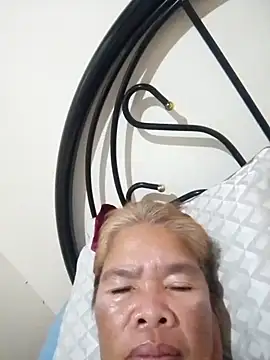 Snapshot of sexylizzy4u chatting on February 13, 7:42 pm sexylizzy4u online show from February 13, 7:42 pm