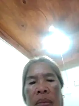 Snapshot of sexylizzy4u chatting on February 19, 7:39 am sexylizzy4u online show from February 19, 7:39 am